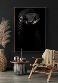 slang poster met houten lijst woonkamer